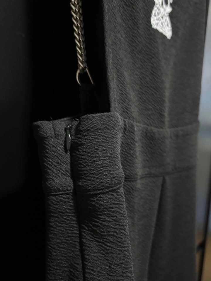 shein xs black skull overalls with chains - photo 5