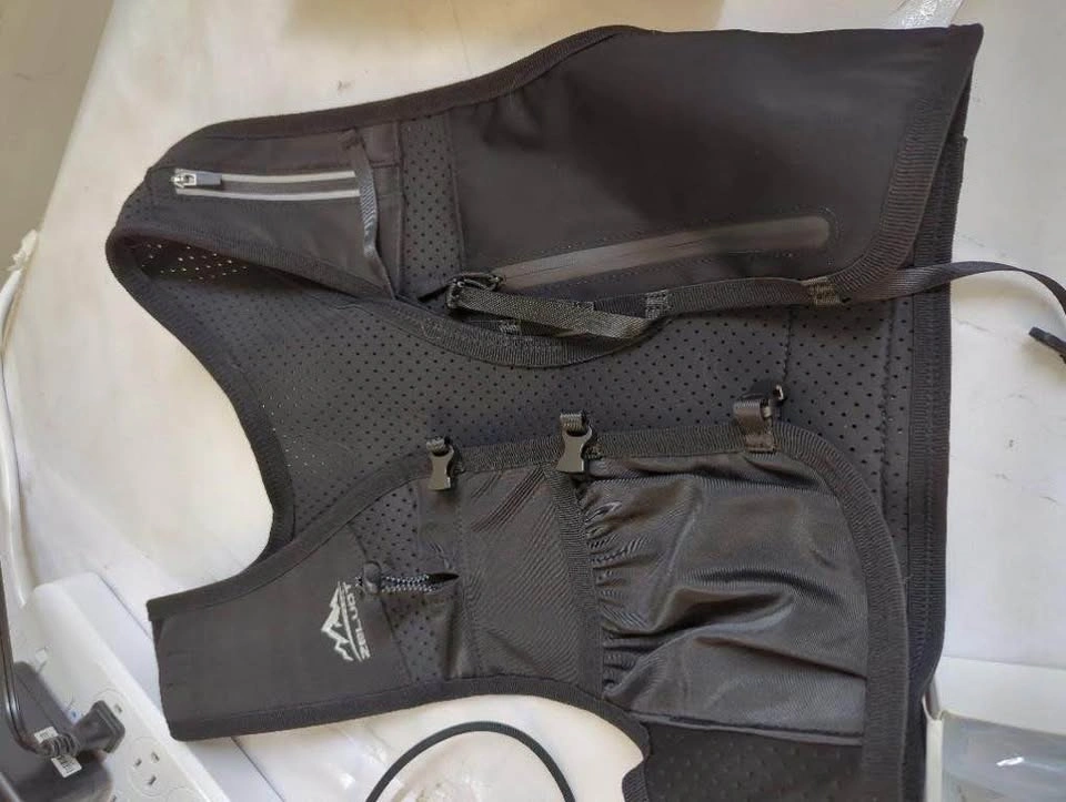 RUNNING VEST + 500ML FLASK, 6 POCKETS - XS/S - photo 2