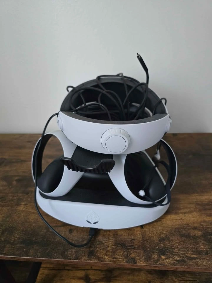Sony PlayStation VR2 with Charging Stand - photo 3