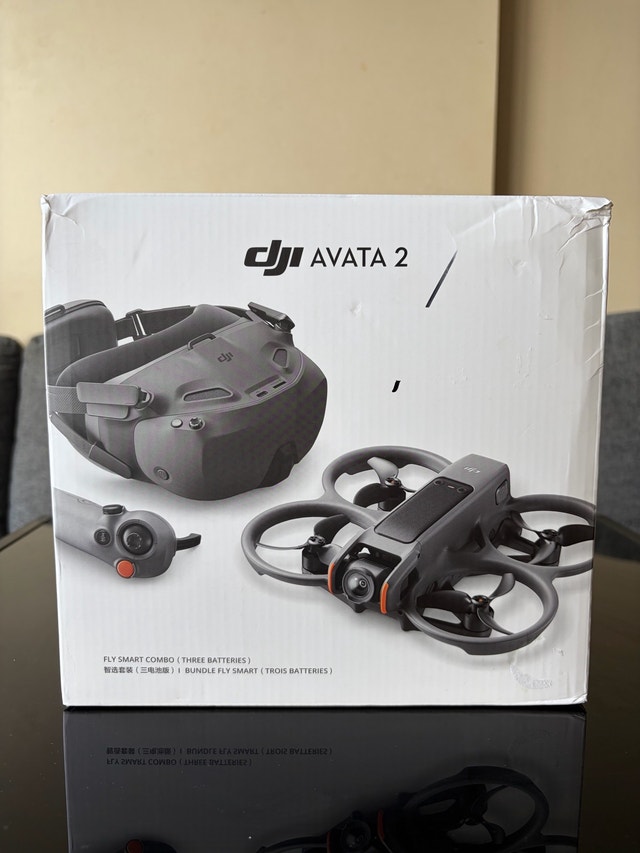 DJI Avata 2 fly smart combo three batteries