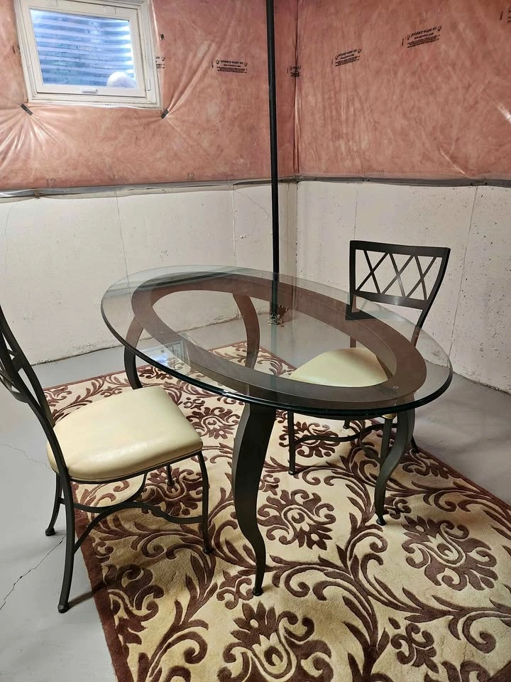 Glass Dining Table with 6 chairs