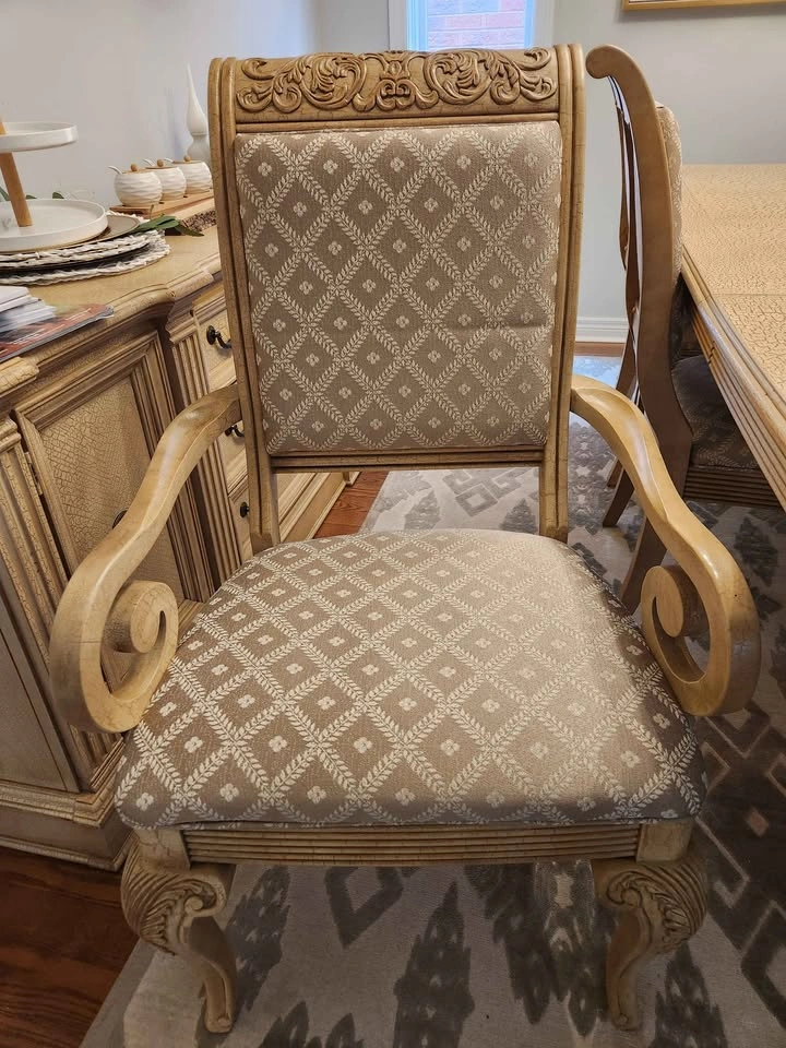 Solid Wood Dining Table with 6 Chairs - photo 4