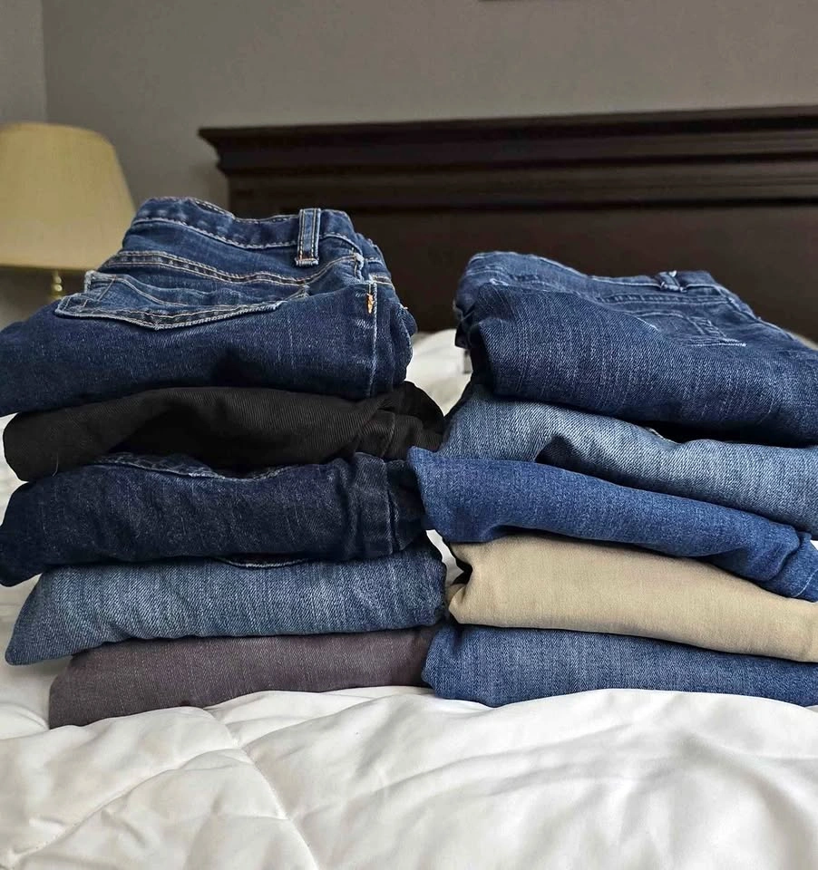 BOYS PANTS (7 - 8) LOT