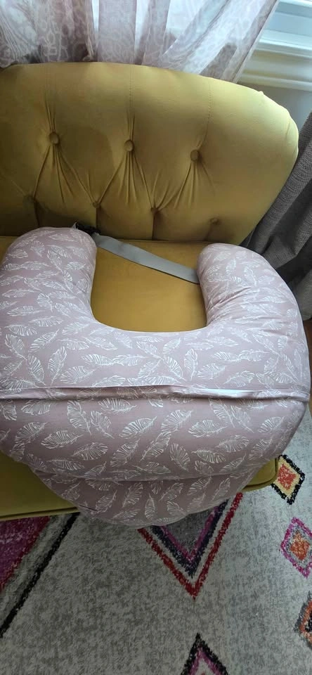 Momcozy Nursing Pillow - photo 3