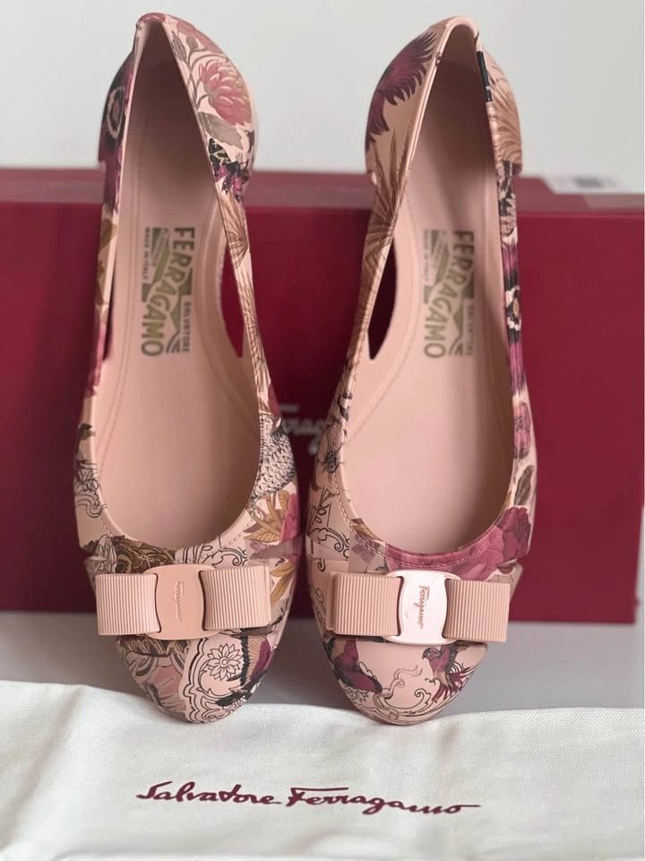 Salvatore Ferragamo Pink Floral Jelly Ballet Flats with Bows