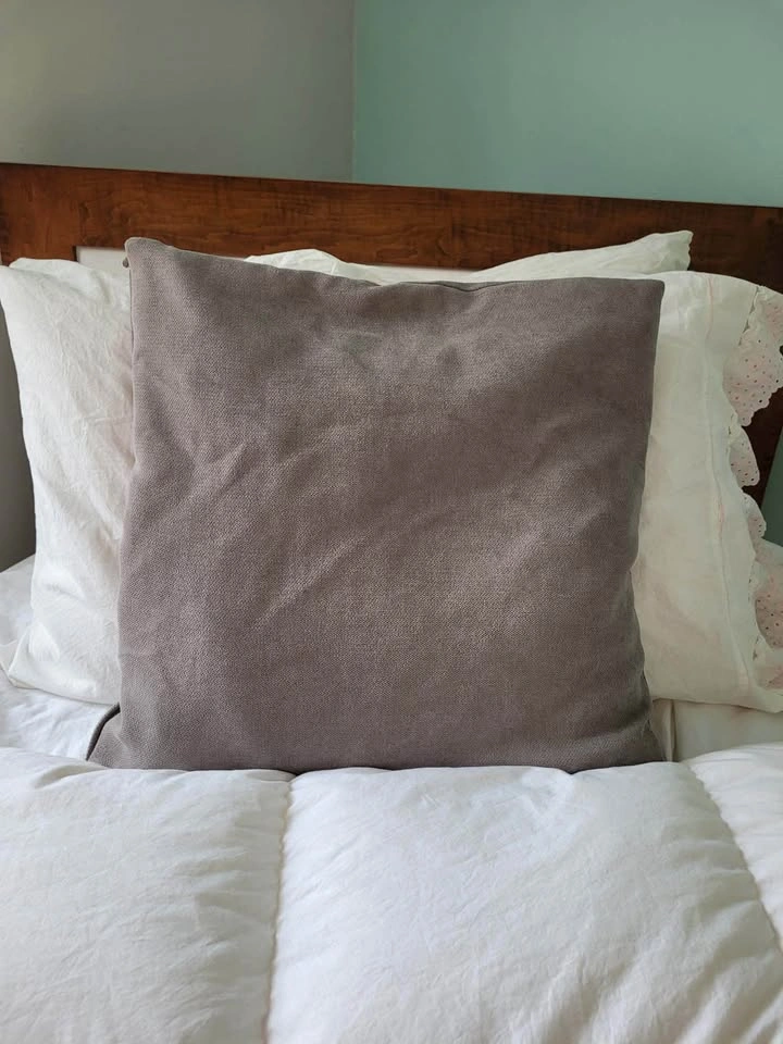 Pair of Taupe Textured Throw Pillows - photo 2
