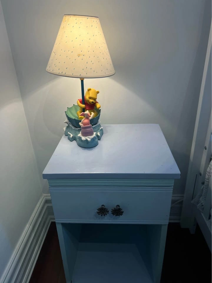 Staging- Disney Winnie the Pooh and Piglet Table Lamp - photo 2