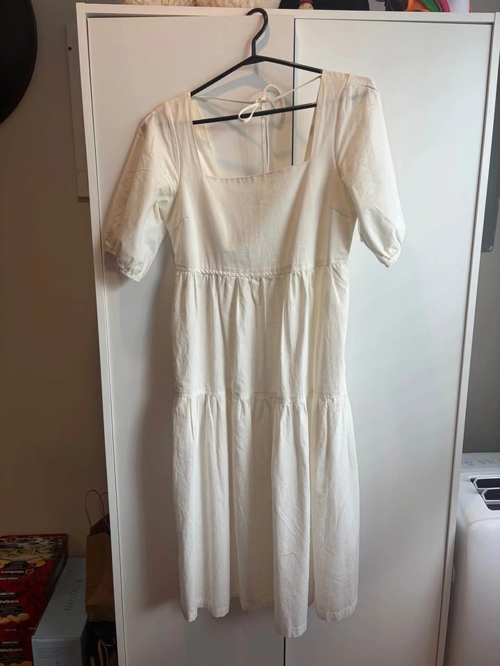 Little Mountain Midi White Dress size S - photo 2
