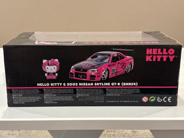 Jada Toys Hello Kitty 2002 Nissan Skyline GT-R BNR34 Die-Cast - photo 3
