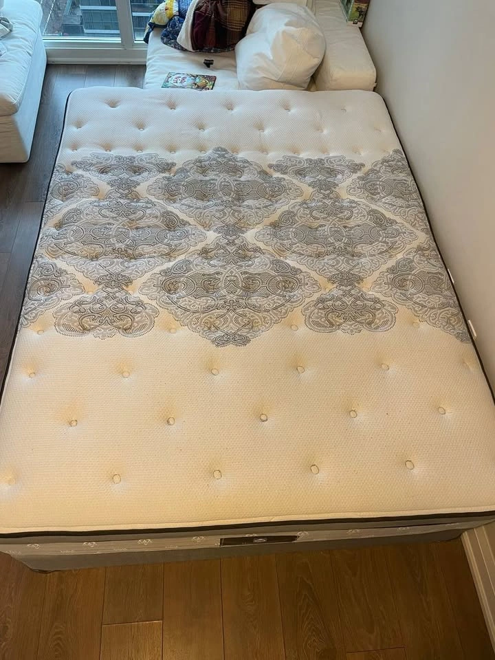 Sealy Posturepedic Correct Comfort Queen Size Mattress - photo 2