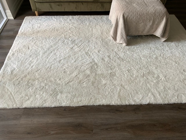 White Soft Rug - photo 3