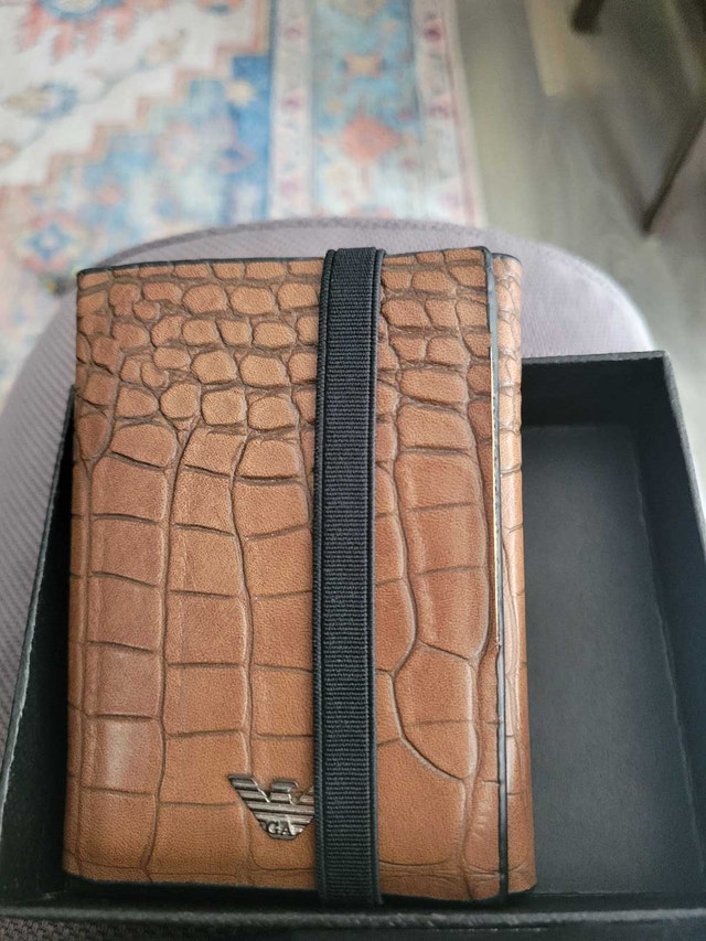 NEW Giorgio Armani Wallet genuine leather - photo 2