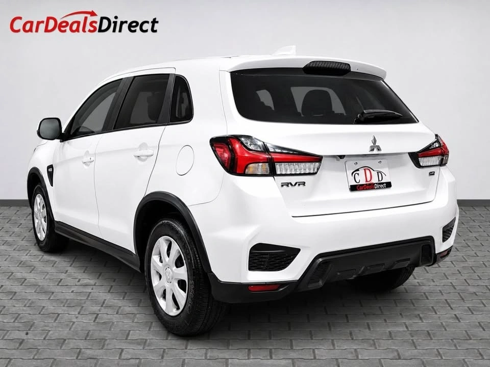 2022 Mitsubishi RVR - photo 5