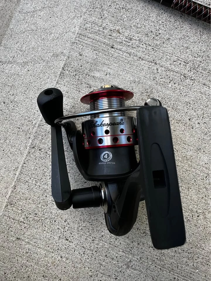 Shakespeare GX235 Spinning Reel - Like New - photo 5