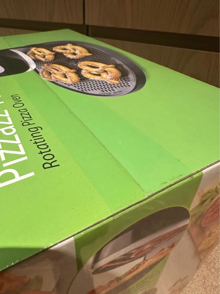 NEW Presto Pizzazz Plus Rotating Pizza Oven - photo 3