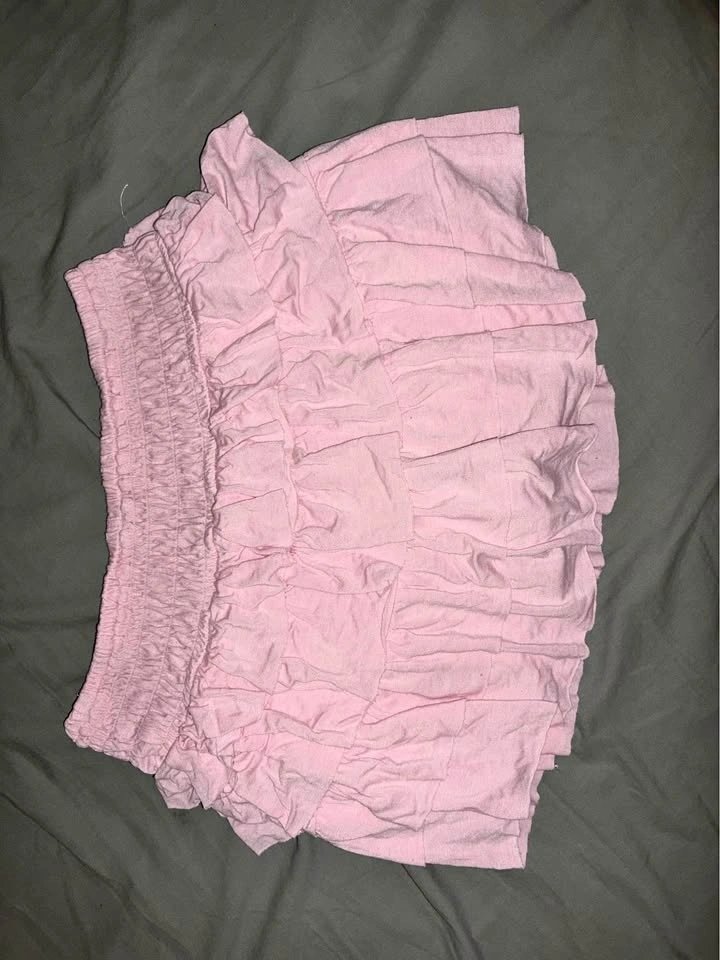 Pink ruffle skirt - small