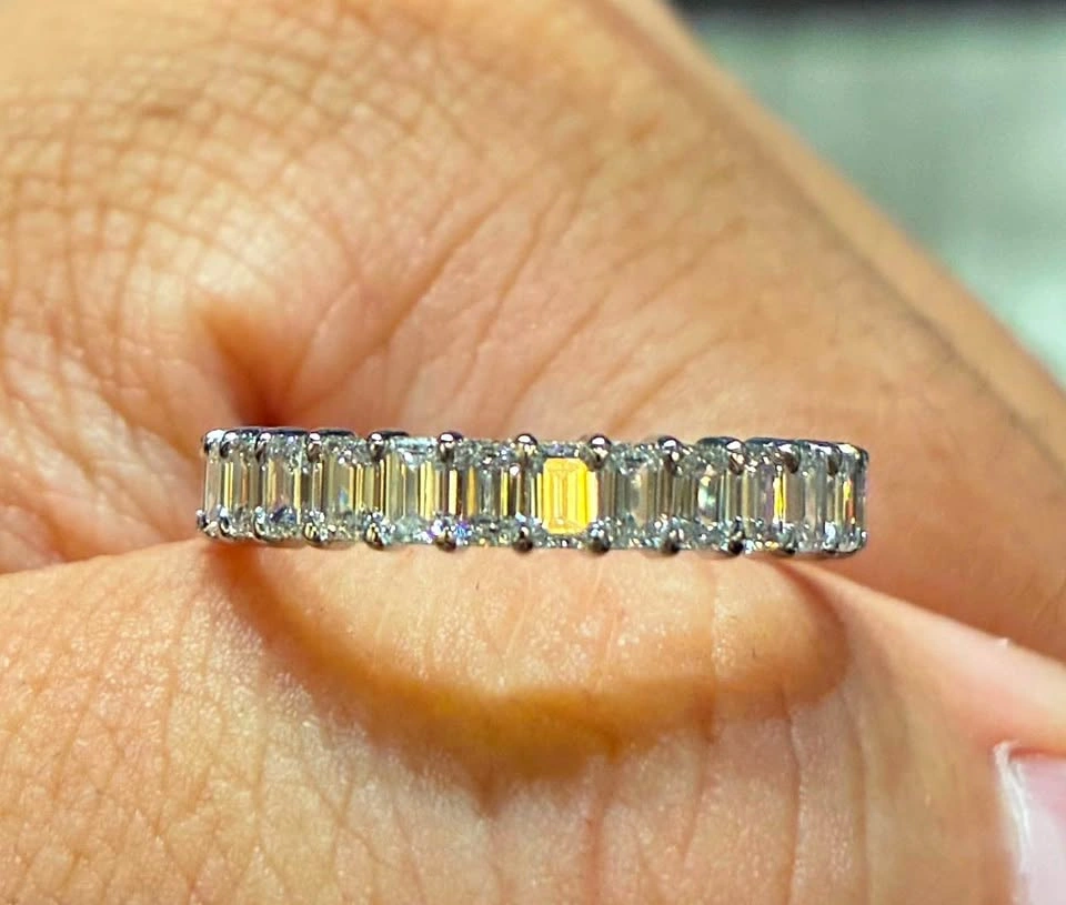 14k 1.62ct emerald cut lab diamond size 6.5