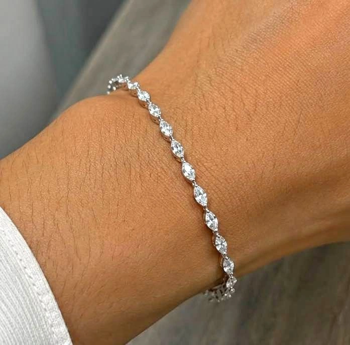 14k 4.98g 3.5ct lab diamond Marquise tennis bracelet 7inches