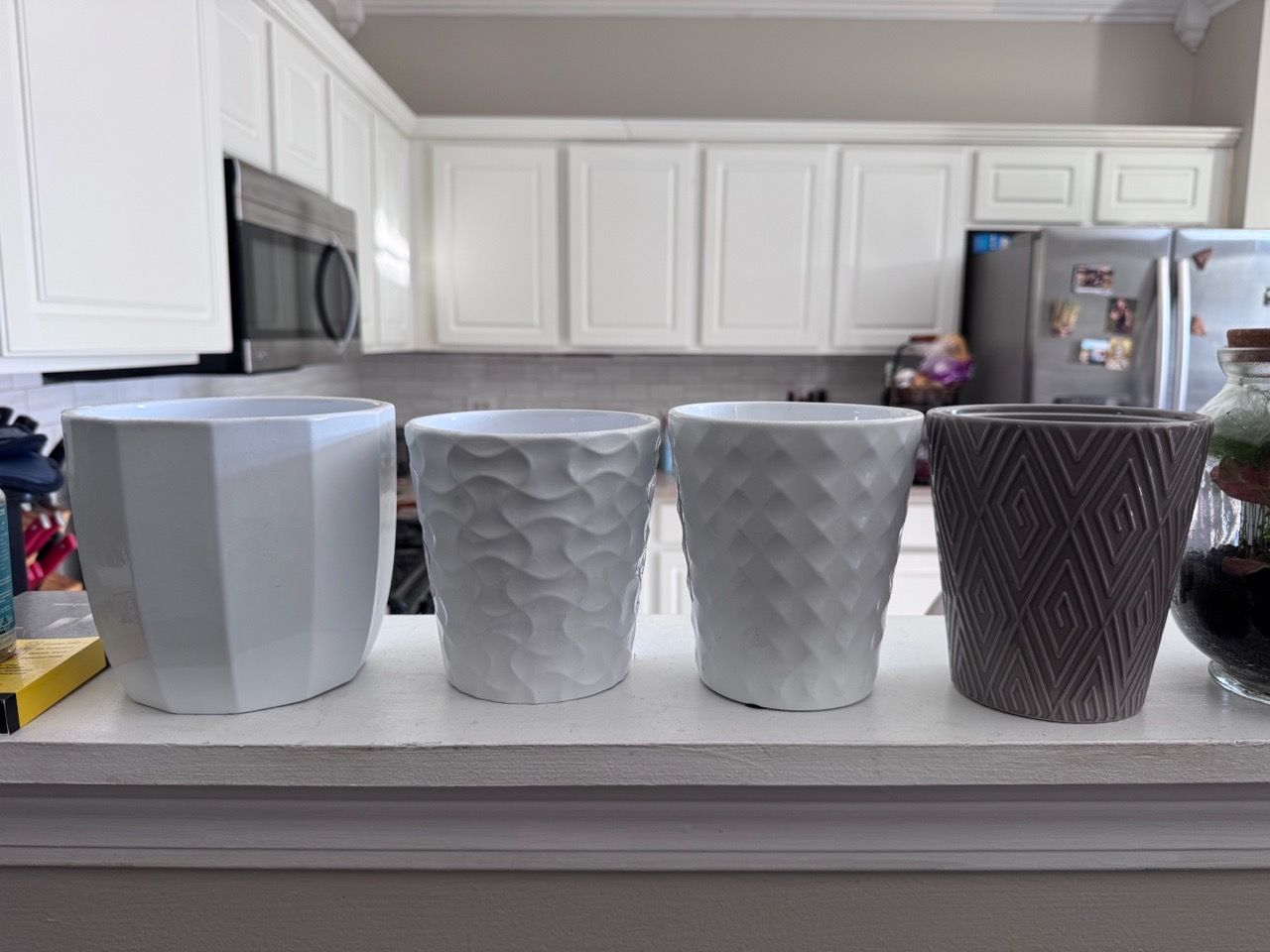 4 ceramic plant pots