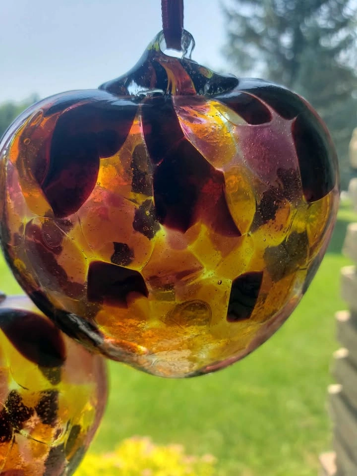 Set of 2 Hand-Blown Glass Heart Ornaments - photo 4