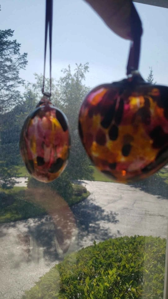 Set of 2 Hand-Blown Glass Heart Ornaments - photo 5