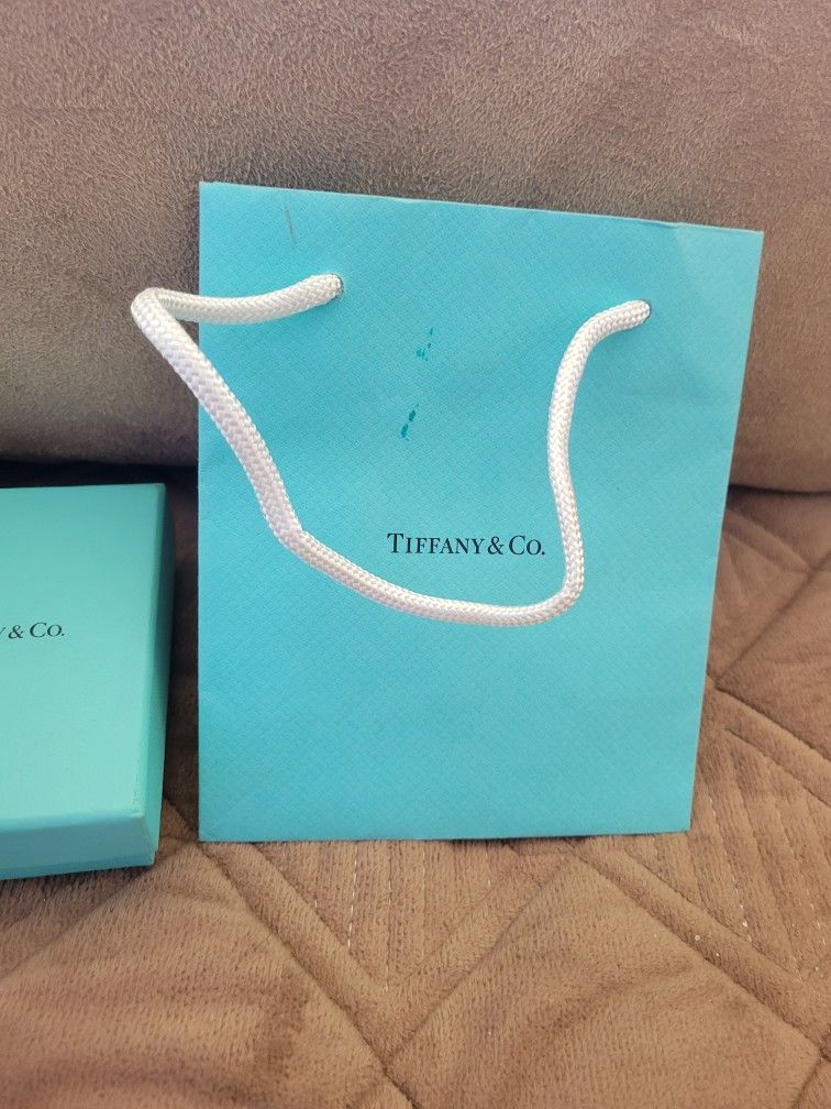 Tiffany & Co - photo 4