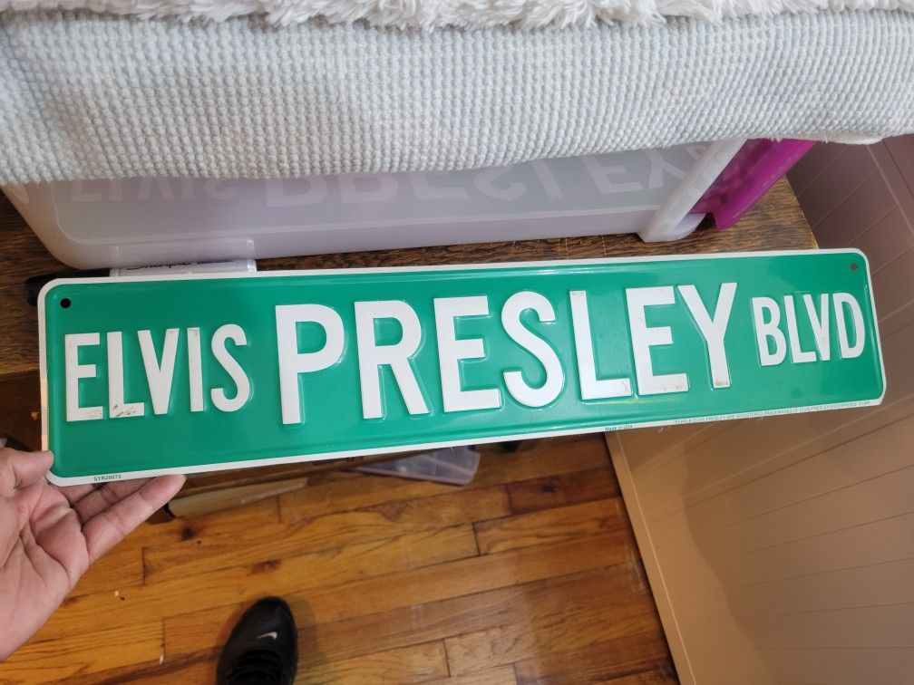 Elvis Presley Street Sign
