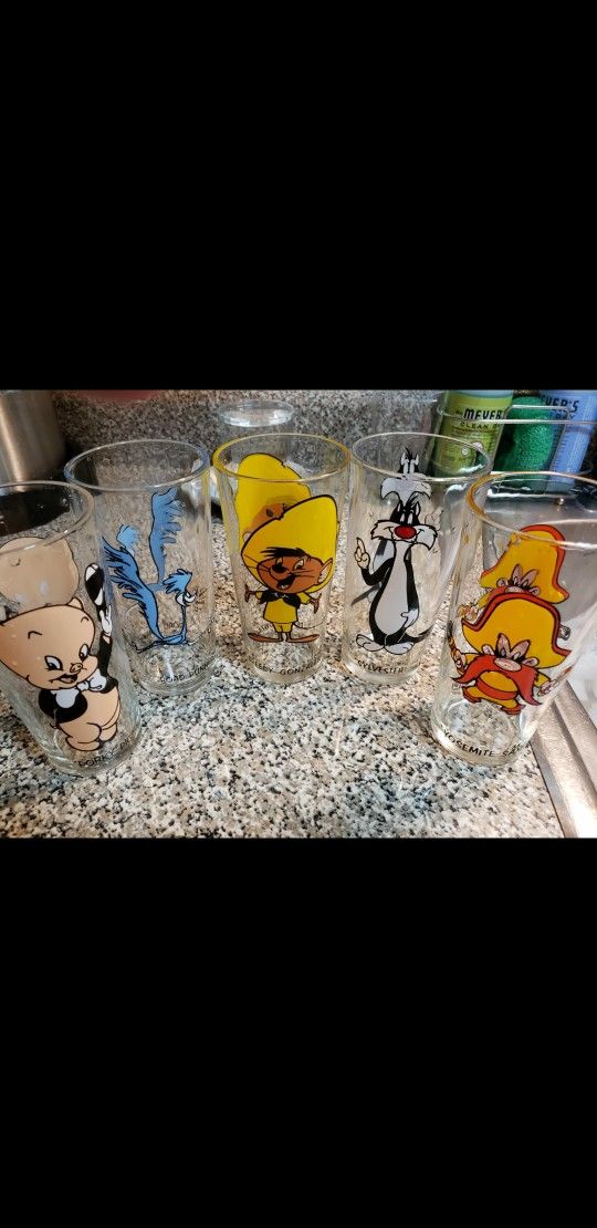 1973 Looney Tunes Glasses Lot, of 5 Collector Series Warner Bros