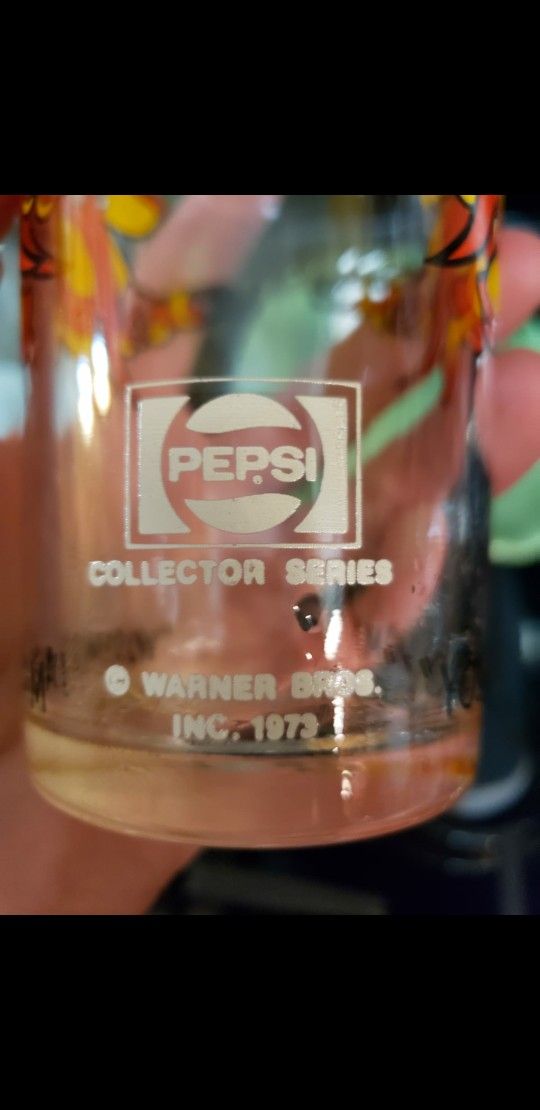 1973 Looney Tunes Glasses Lot, of 5 Collector Series Warner Bros - photo 2