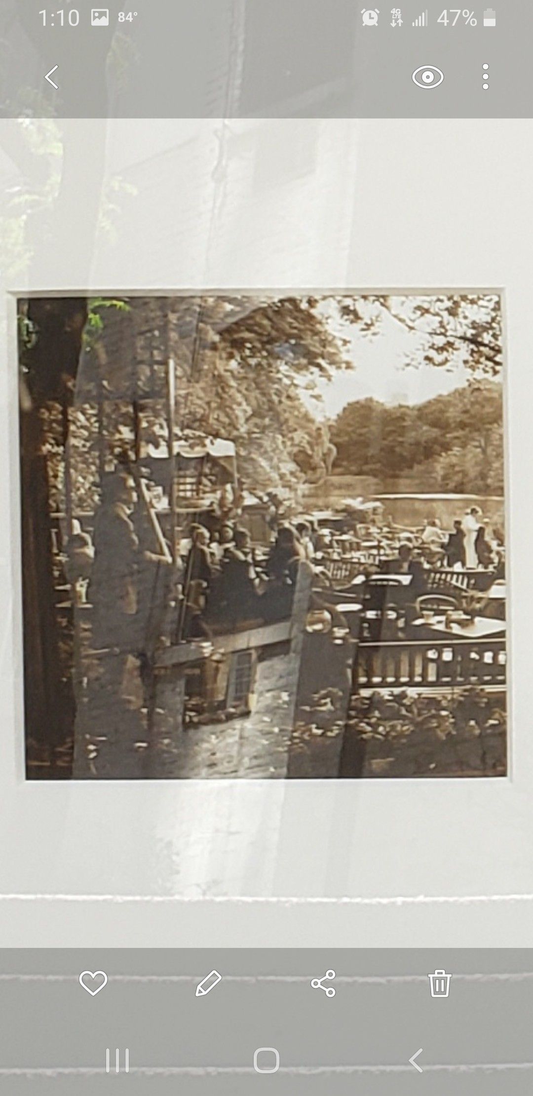 Large picture frame with Carnegie Hill pictures - photo 4