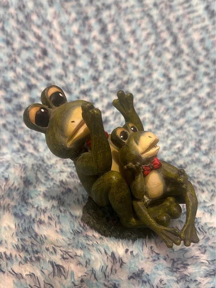 Whimsical Frog Figurine – Pair with Red Bow Ties - photo 2