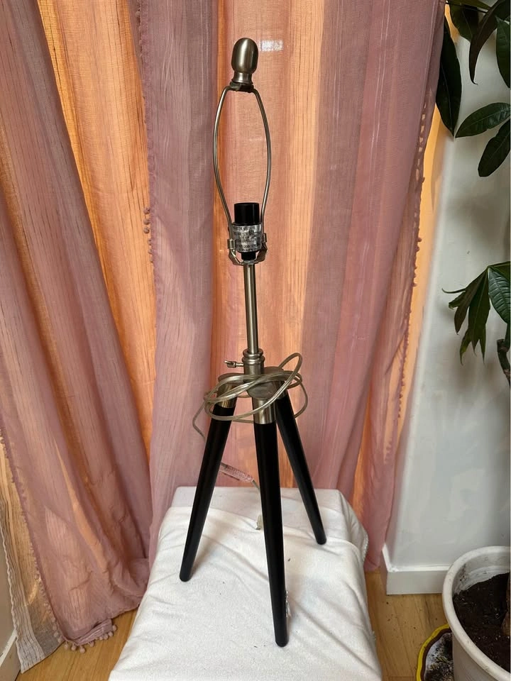 Tripod Lamp Base Black Silver - photo 2