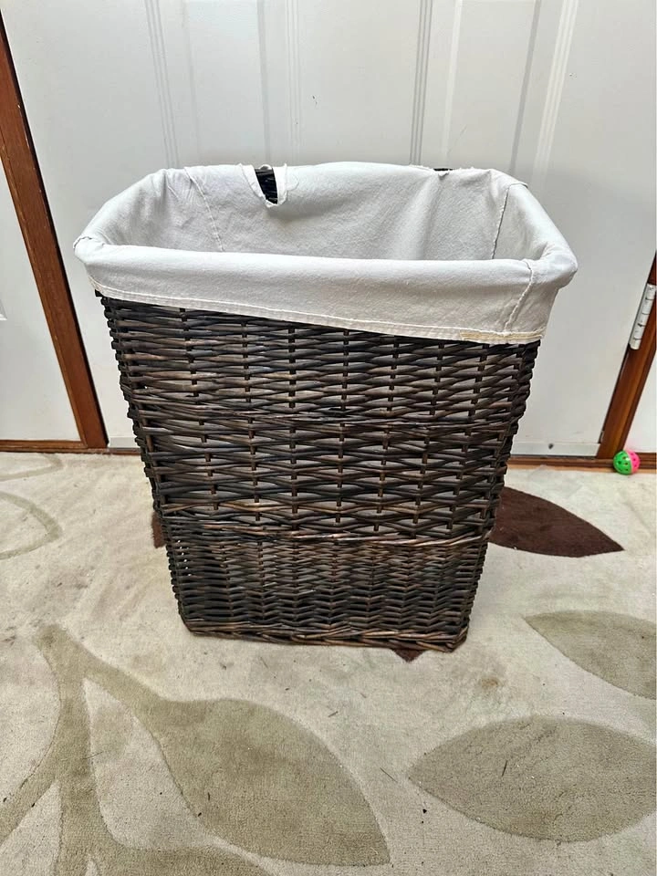 Dark Brown Wicker Laundry Hamper with Liner