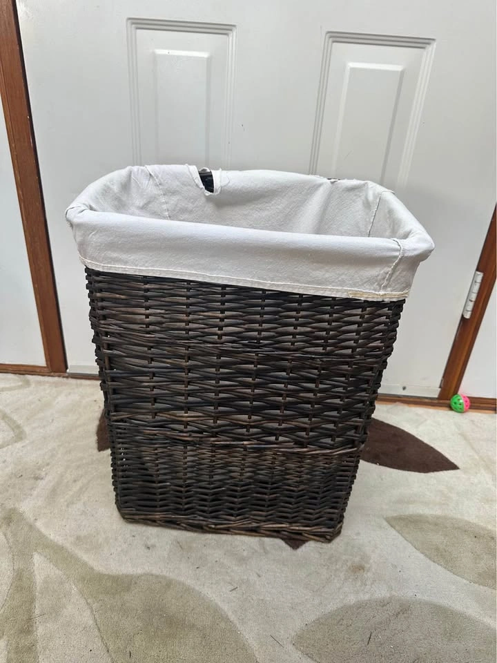 Dark Brown Wicker Laundry Hamper with Liner - photo 2