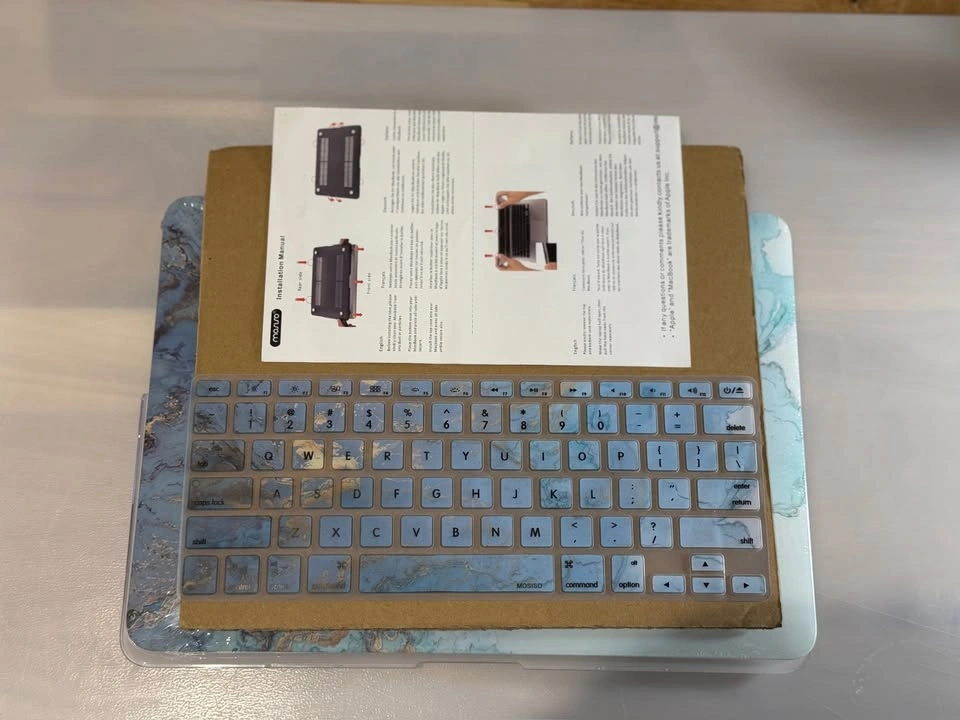 Brand New 15 inch Macbook Pro Hard Case with Keyboard Protector - photo 3