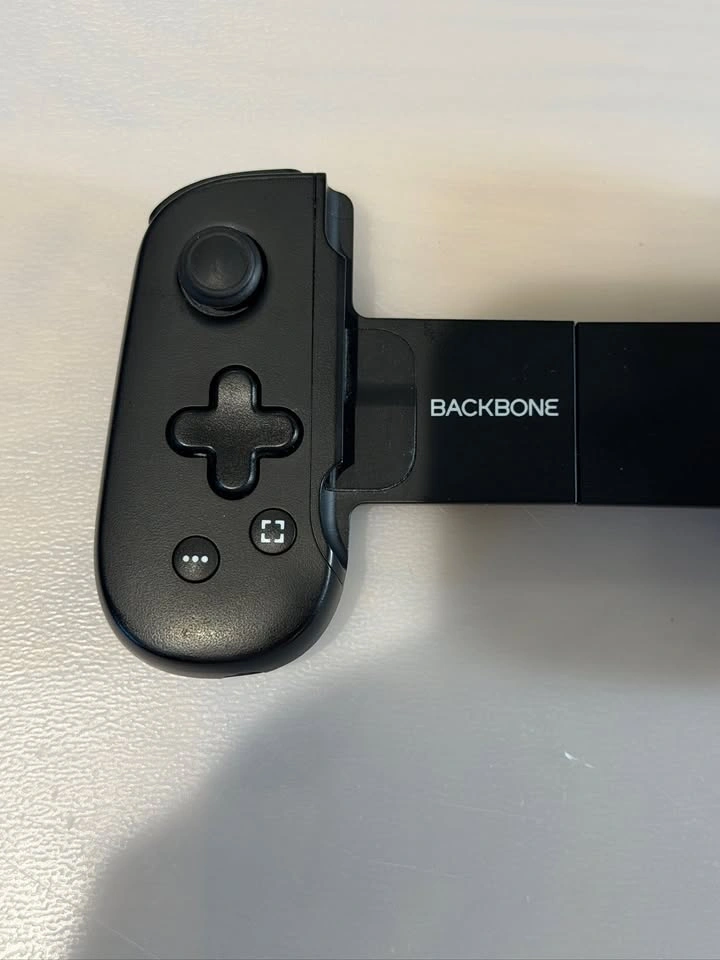 Backbone One Controller for iPhone (Lightning) - photo 4