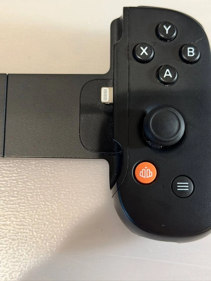 Backbone One Controller for iPhone (Lightning) - photo 5