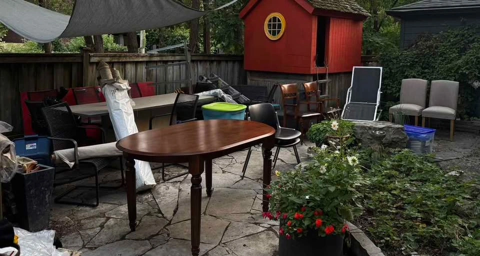 Dining Table + 2 Armchairs