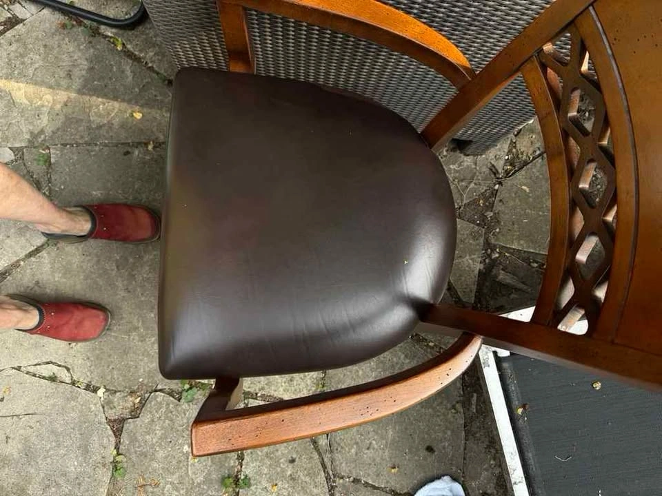 Dining Table + 2 Armchairs - photo 5