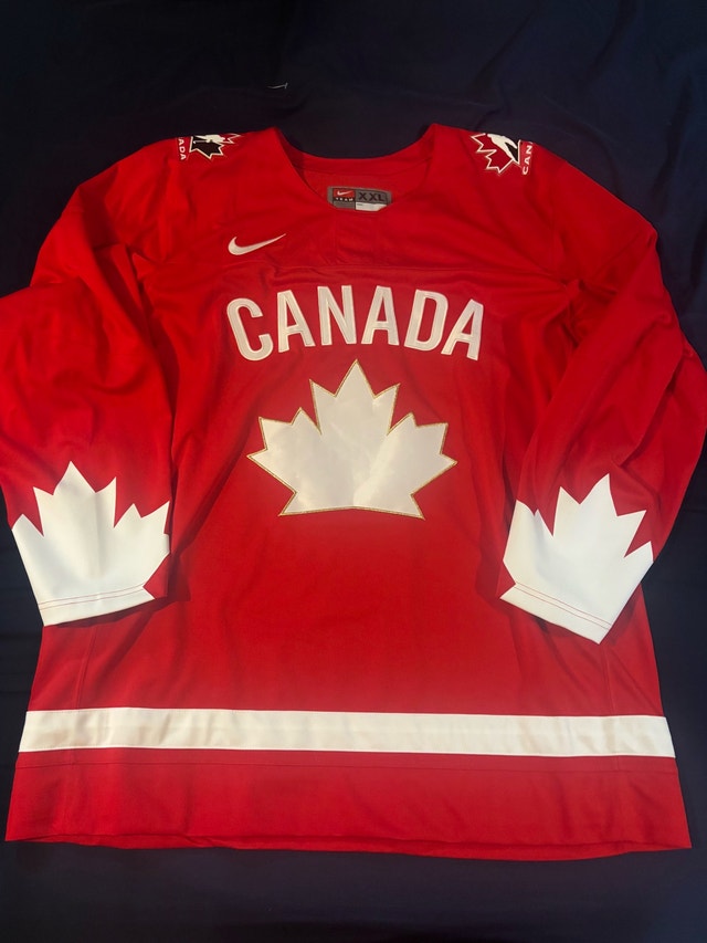Team Canada Nike hockey jersey
