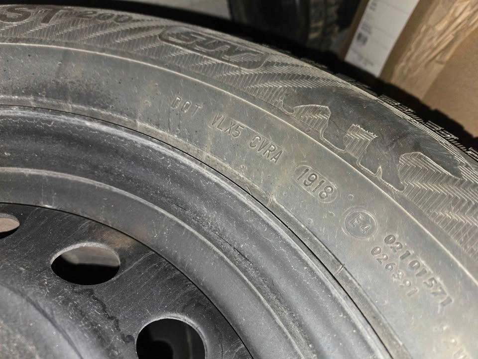 Gislaved Nord*Frost 200 SUV Winter Tires 225/70 R16 - 2015 Hyund - photo 4