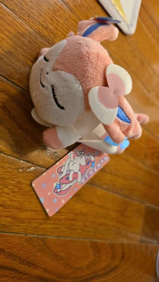 Kuttari sylveon plushie pokemon