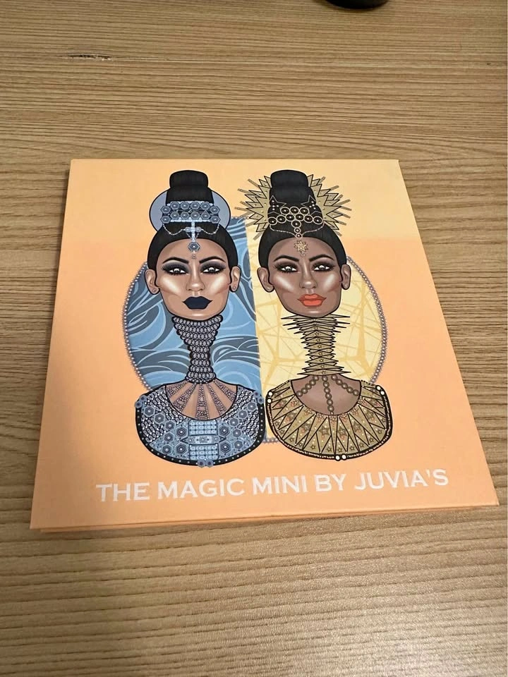 Juvia’s Place The Magic Mini Eyeshadow Palette