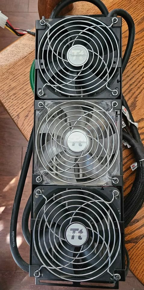 Thermaltake Kandalf LCS Full Size Computer Case with Radiators - photo 5