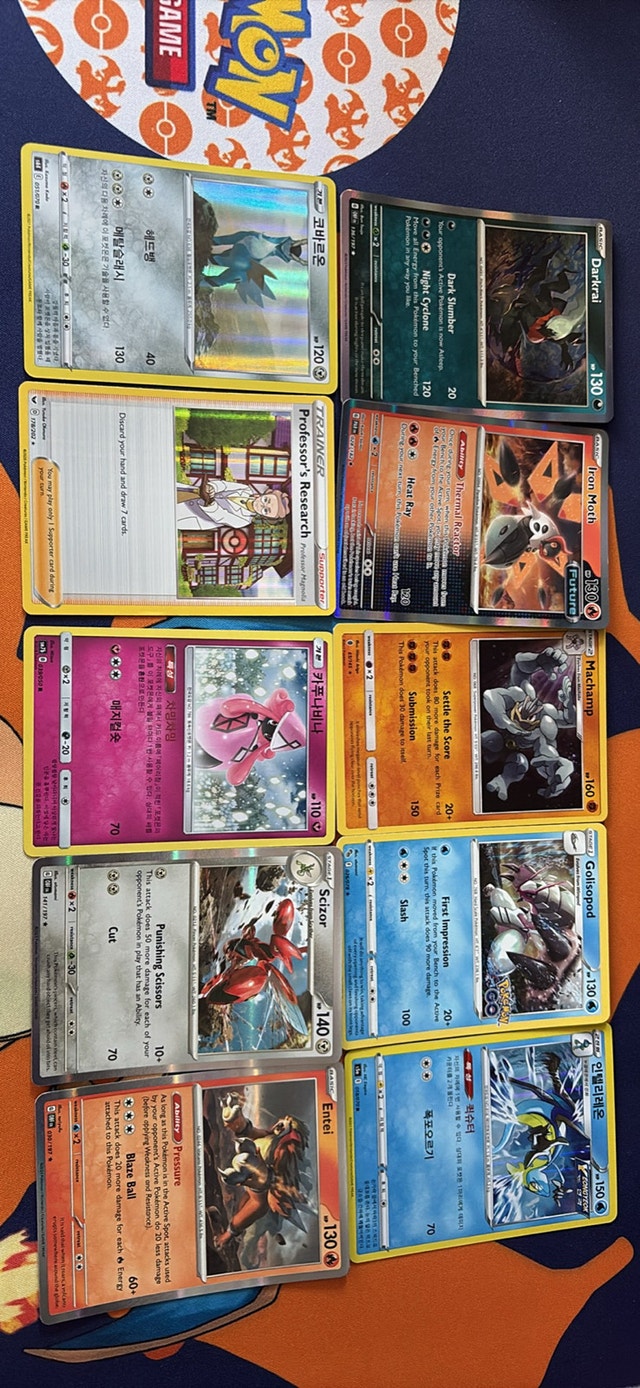 Randomly Assorted lot of Pokemon Holo’s