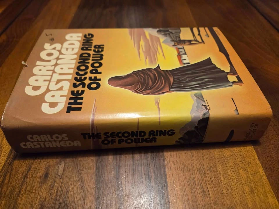 The Second Ring of Power - Carlos Castaneda 1977 First Edition - photo 3