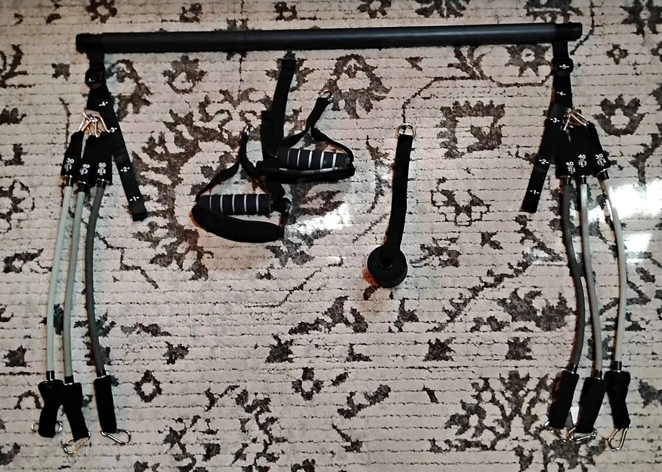 Resistance Band Set with Bar (info in photos)