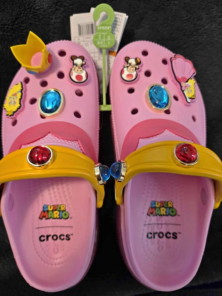 NEW! Crocs Super Mario Princess Peach Classic Clog