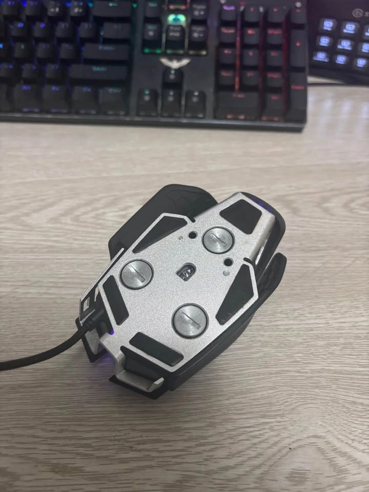 Corsair RGB Gaming Mouse (Retail $125) - photo 3