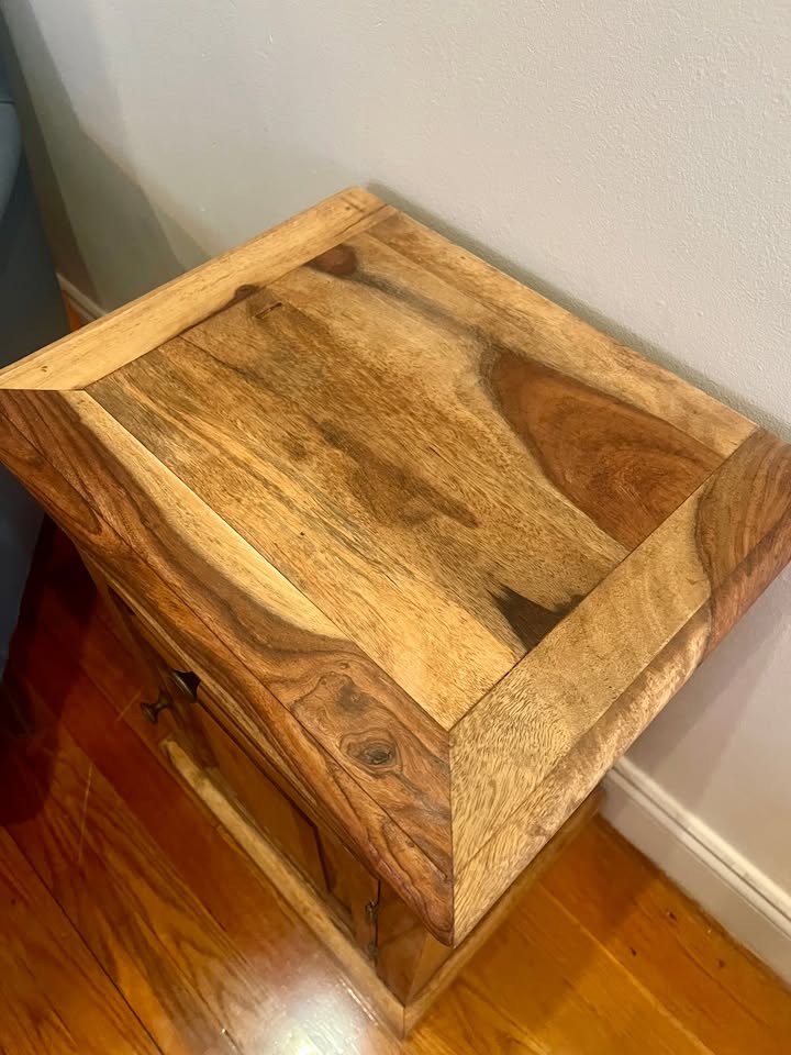 Solid Acacia Wood Side Table / Nightstand - photo 2